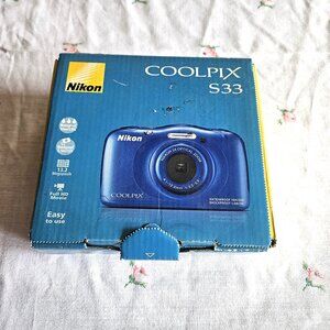 Nikon Coolpix S33 Digital Camera New in Box